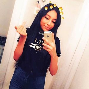 Meet your Posher, Sarahi